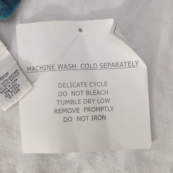 NEW Lizden Gloves Women’s Sz M Leather Suede Lined Ruffles Washable - Picture 6 of 9